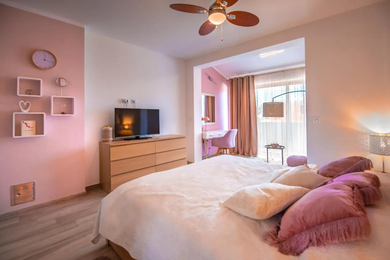 Penthouse Fravita Medulin 0*,  Croatia