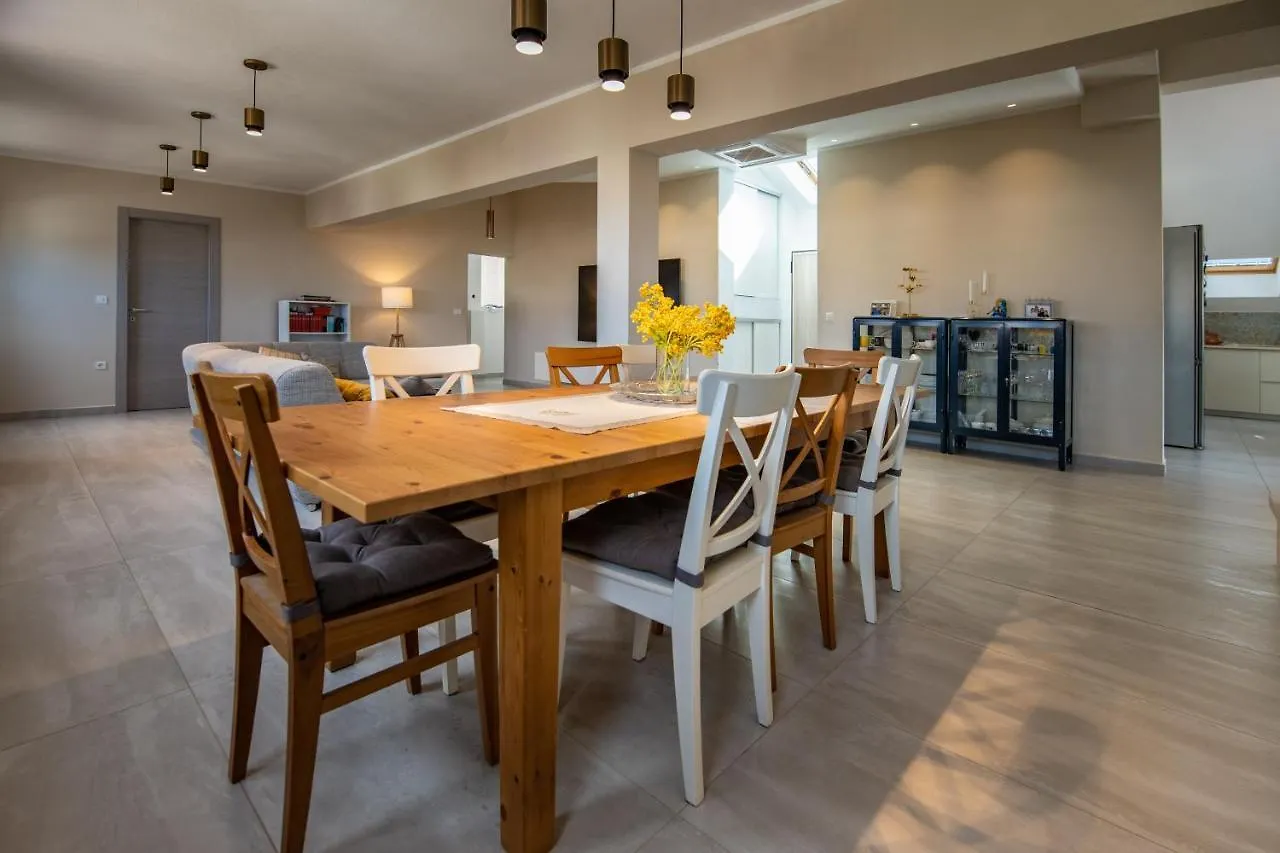 Penthouse Fravita Medulin Apartment