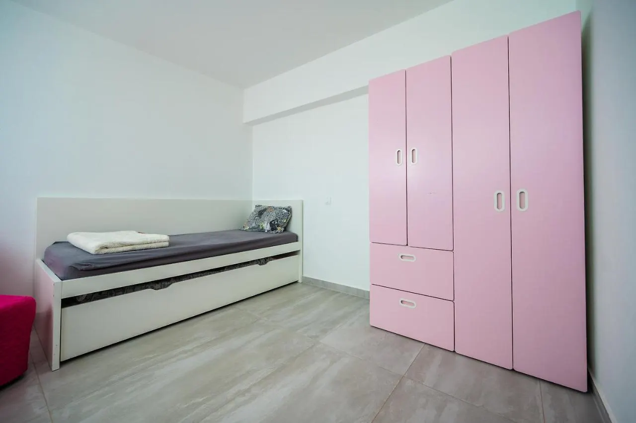 Apartment Penthouse Fravita Medulin